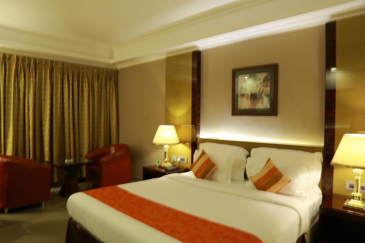 Hotel Bonanza Alappuzha Exterior photo
